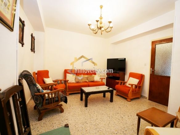 Casa en Vélez de Benaudalla (Ref.:0441)