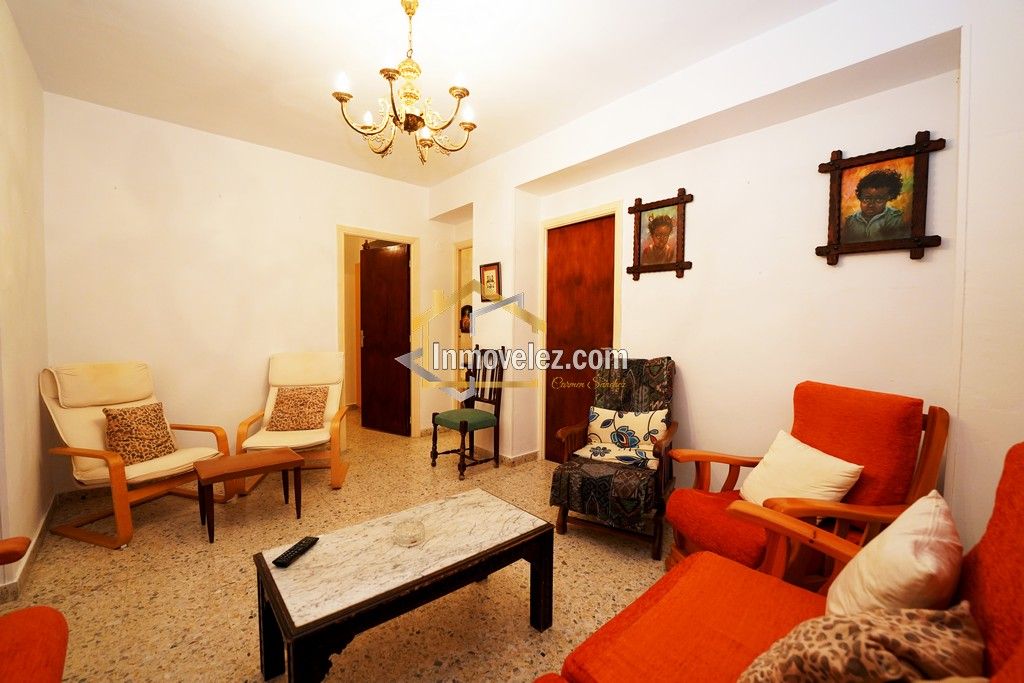 Casa en Vélez de Benaudalla (Ref.:0441)