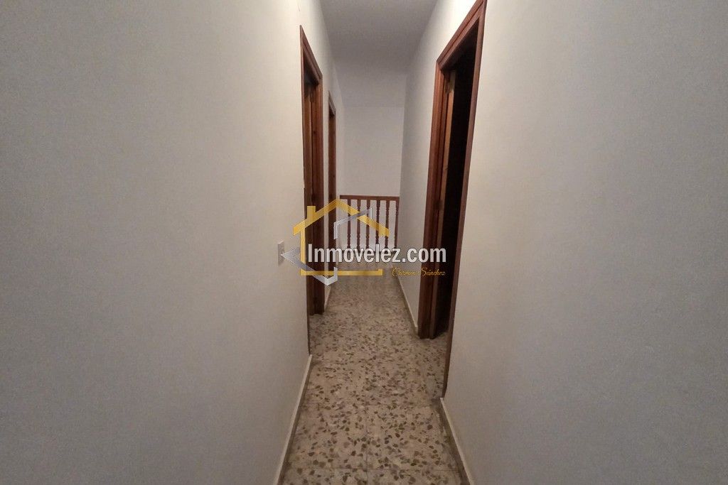 Casa en Vélez de Benaudalla (Ref.:0435)
