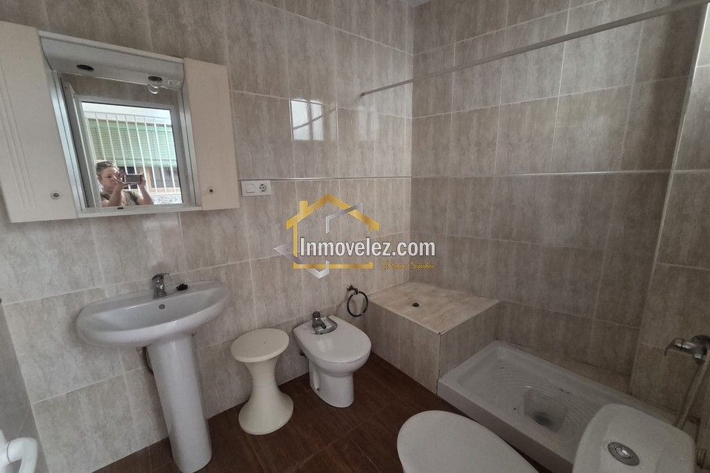 Casa en Vélez de Benaudalla (Ref.:0435)