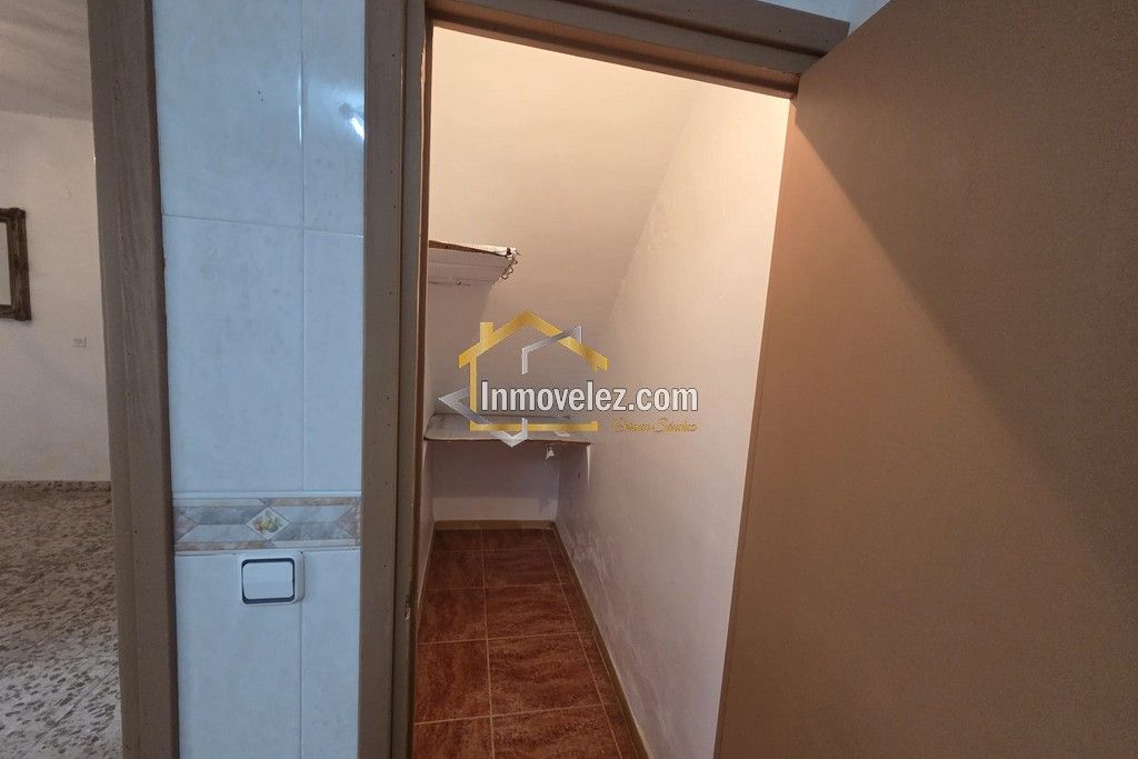 Casa en Vélez de Benaudalla (Ref.:0435)