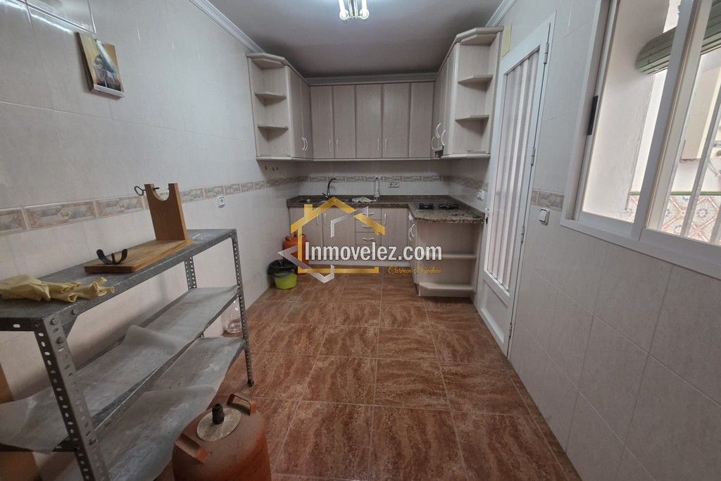 Casa en Vélez de Benaudalla (Ref.:0435)