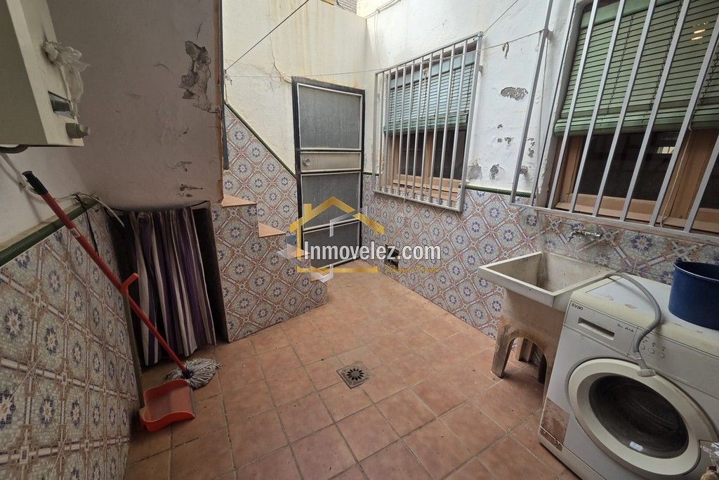 Casa en Vélez de Benaudalla (Ref.:0435)