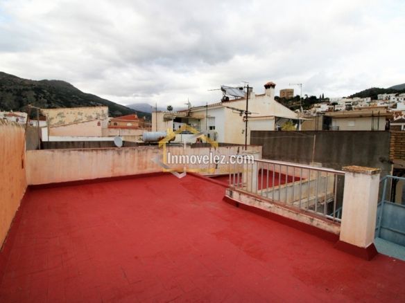 Casa en Vélez de Benaudalla (Ref.:0435)
