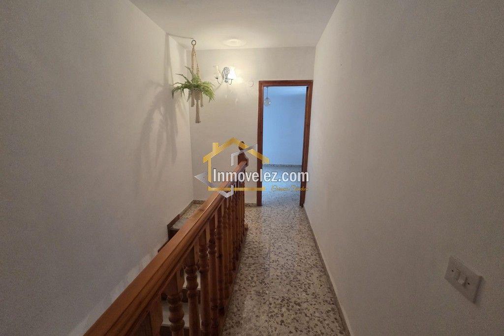 Casa en Vélez de Benaudalla (Ref.:0435)