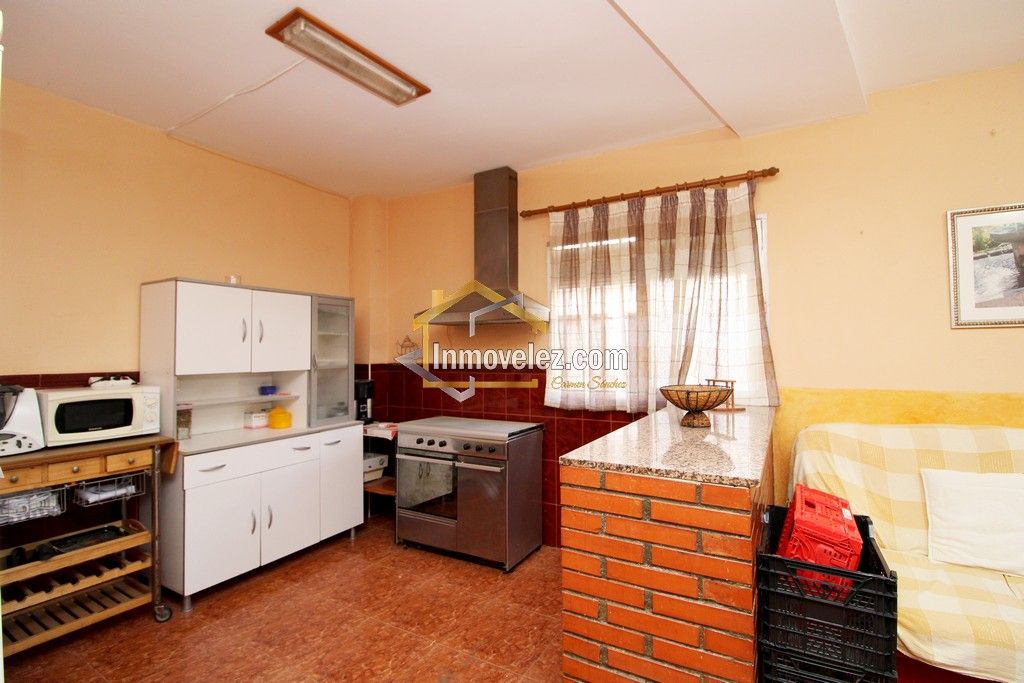 Casa en Vélez de Benaudalla (Ref.:459)