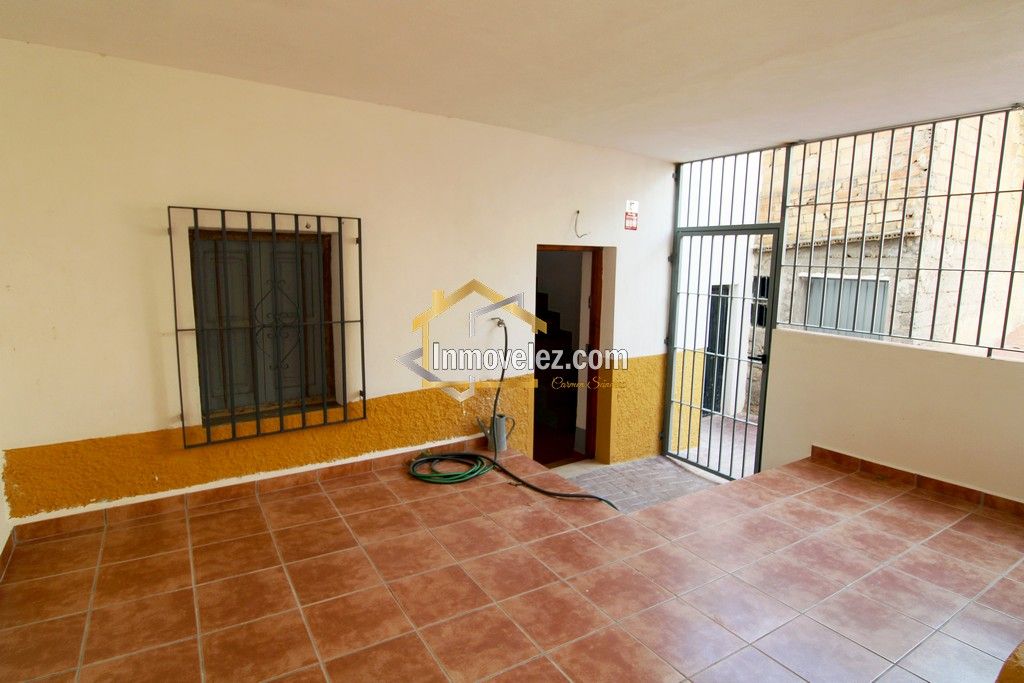 Casa en Vélez de Benaudalla (Ref.:0460)