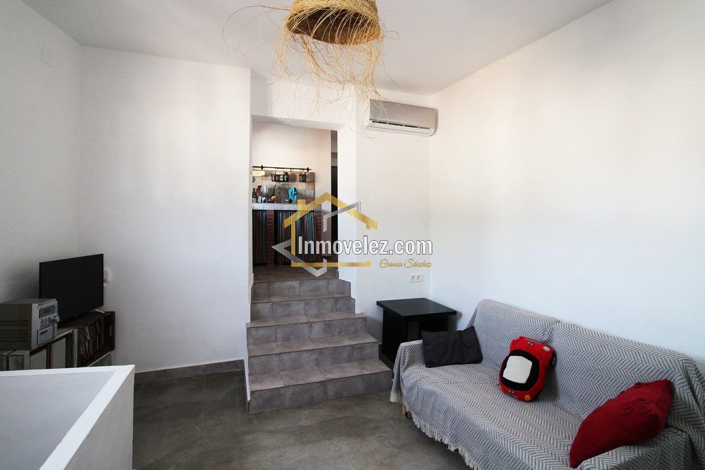 Casa en Vélez de Benaudalla (Ref.:0460)