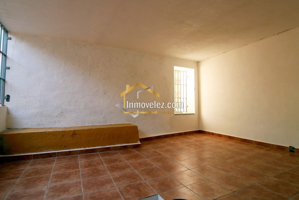 Casa en Vélez de Benaudalla (Ref.:0460)
