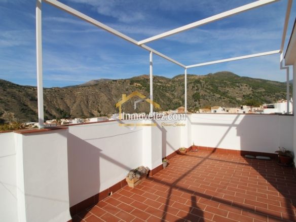 Casa en Vélez de Benaudalla (Ref.:0460)