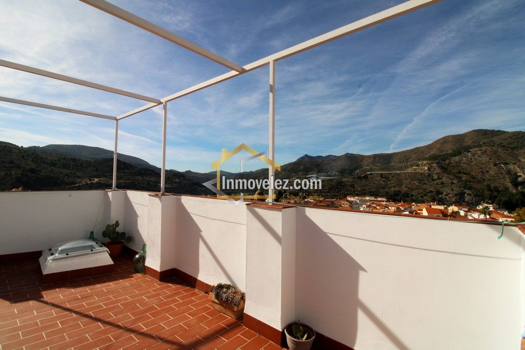 Casa en Vélez de Benaudalla (Ref.:0460)