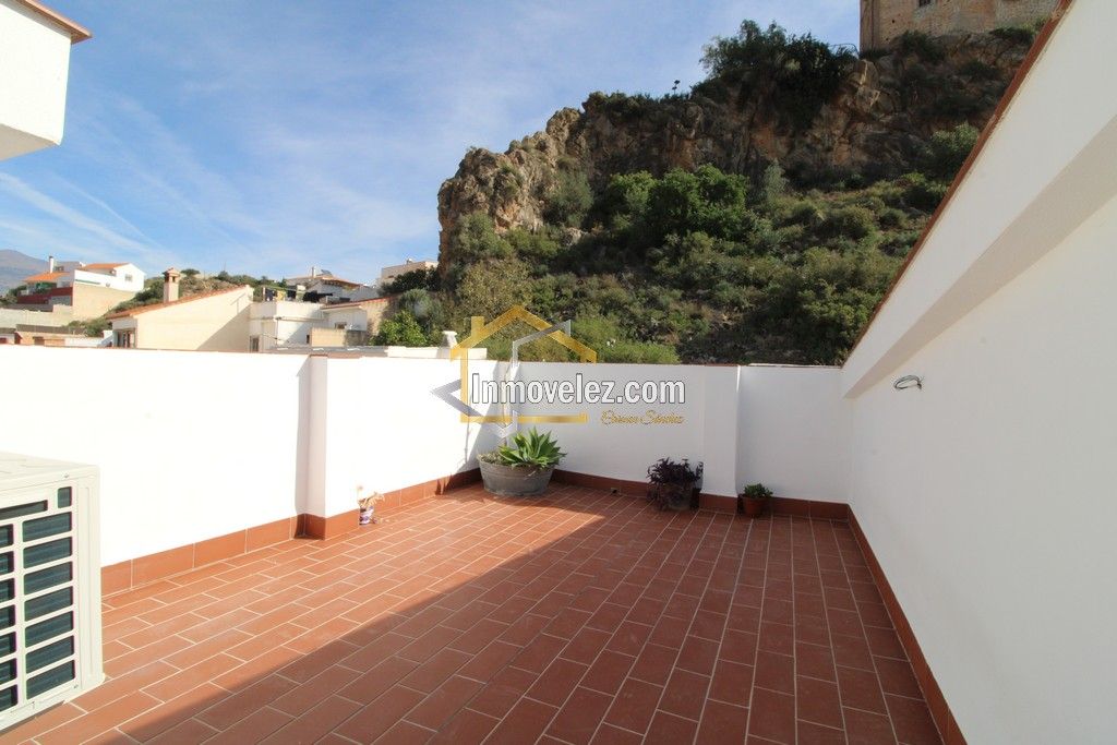 Casa en Vélez de Benaudalla (Ref.:0460)