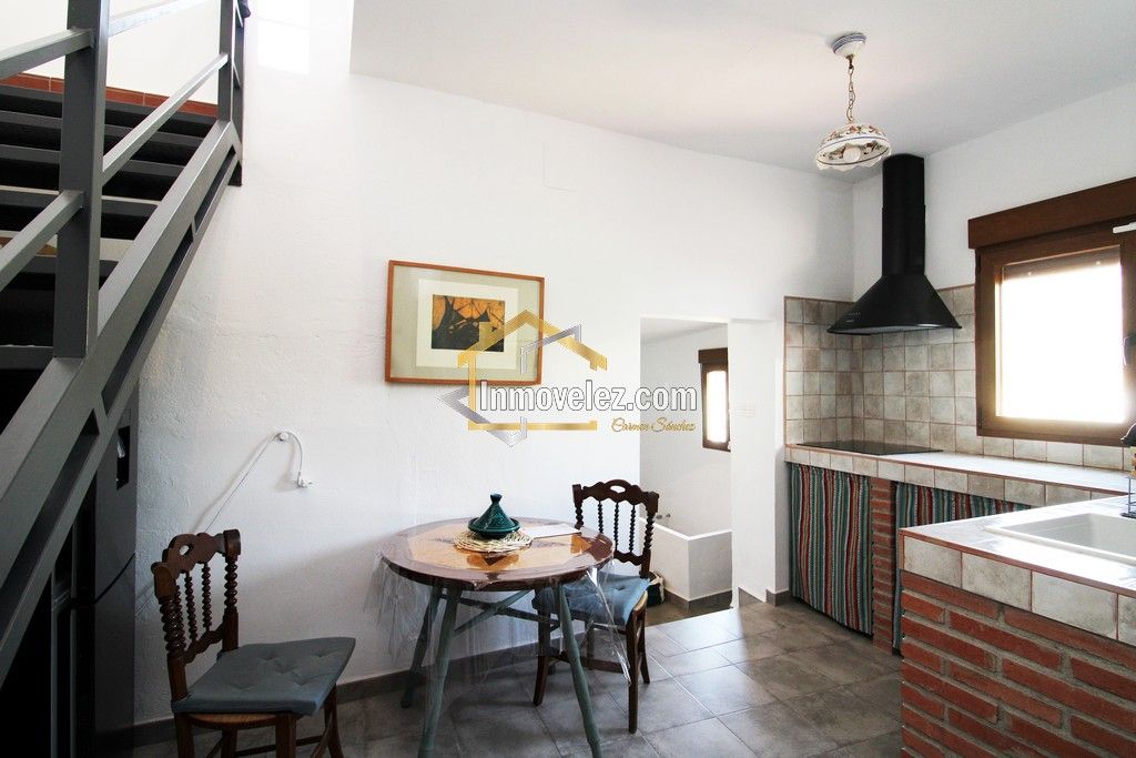 Casa en Vélez de Benaudalla (Ref.:0460)