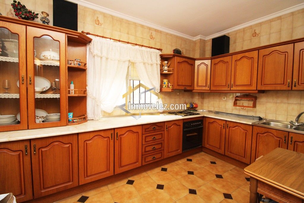 Casa en Vélez de Benaudalla (Ref.:459)