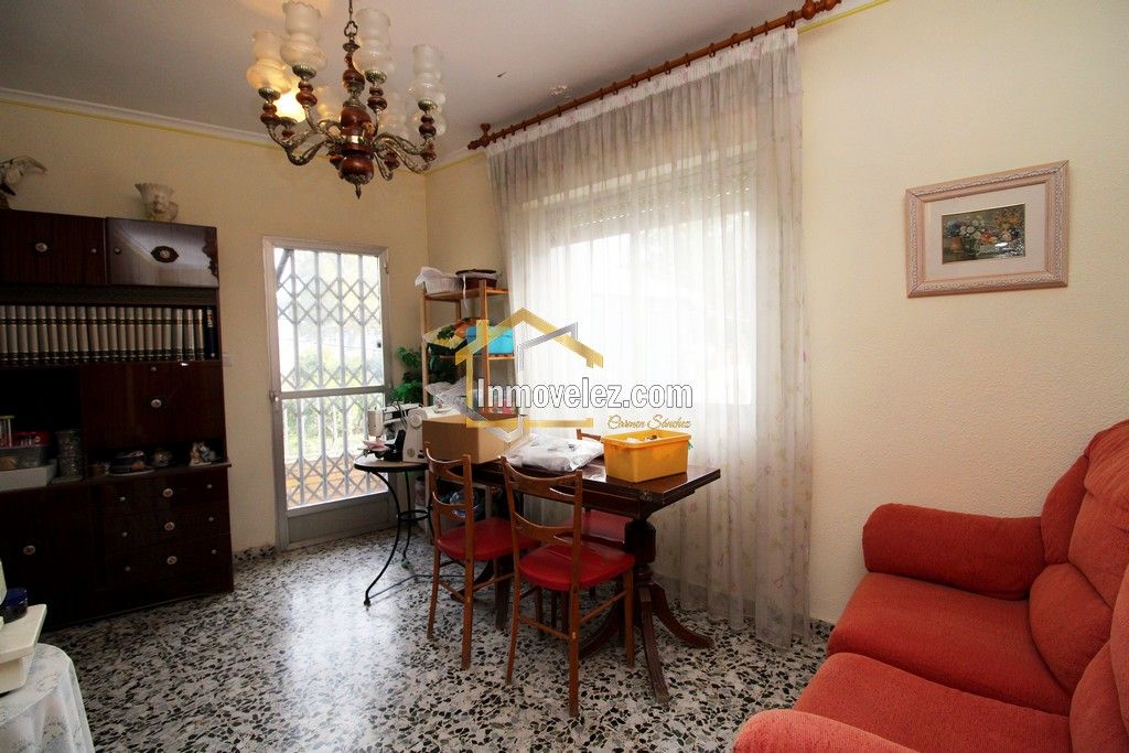 Casa en Vélez de Benaudalla (Ref.:459)