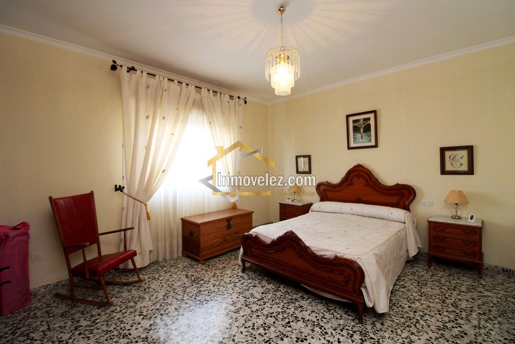 Casa en Vélez de Benaudalla (Ref.:459)