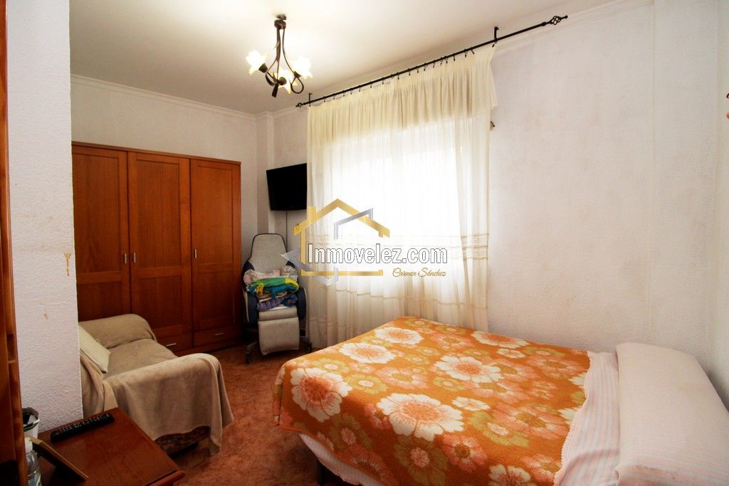 Casa en Vélez de Benaudalla (Ref.:459)