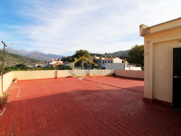Casa en Vélez de Benaudalla (Ref.:459)