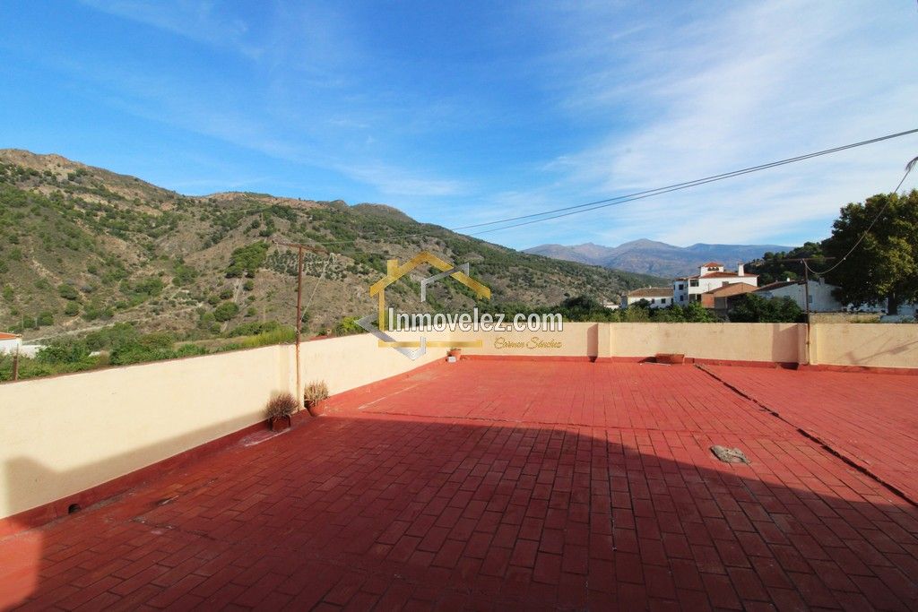 Casa en Vélez de Benaudalla (Ref.:459)