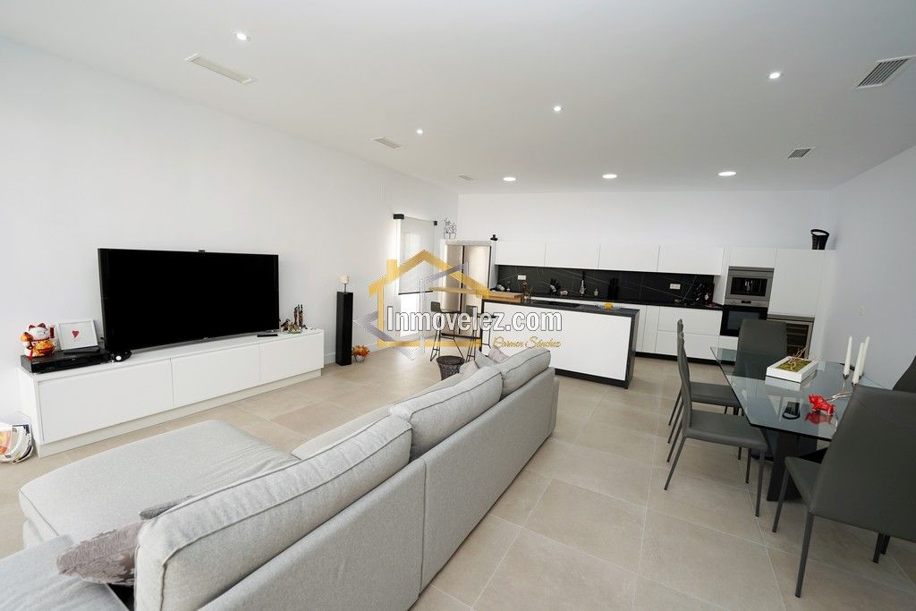 Chalet en Vélez de Benaudalla (Ref.:0456)