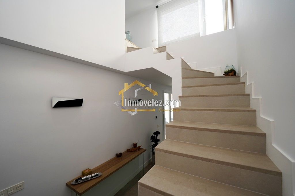 Chalet en Vélez de Benaudalla (Ref.:0456)
