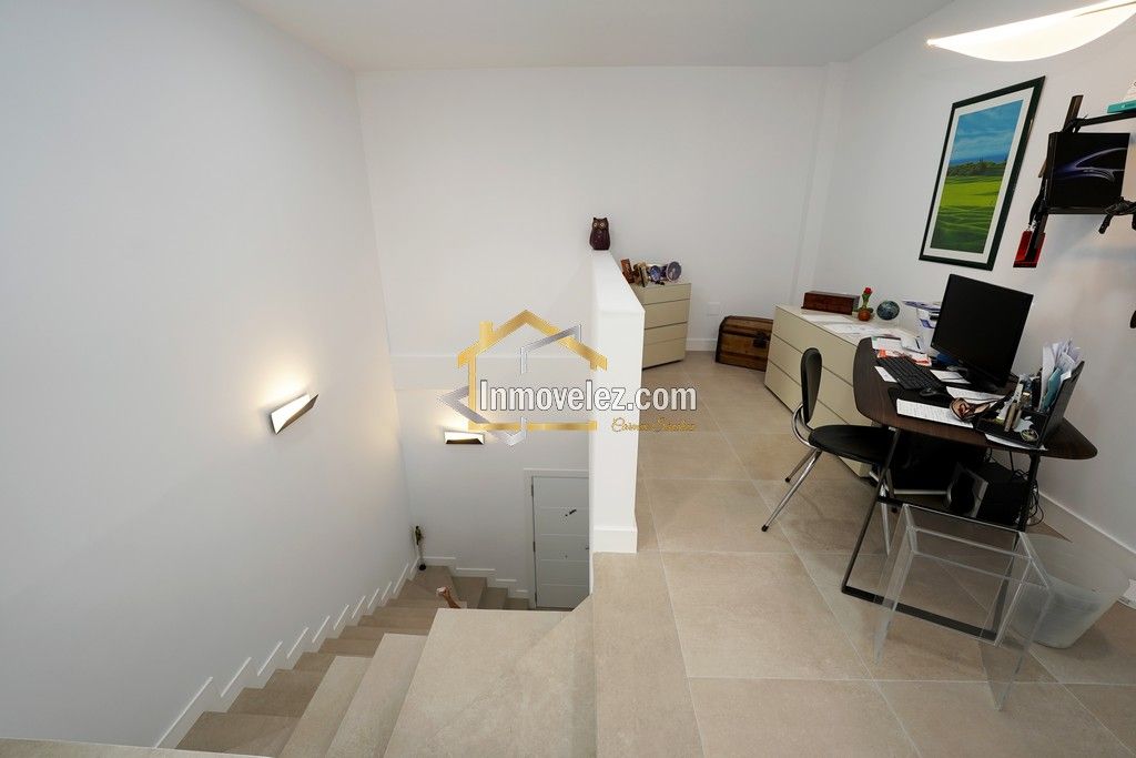 Chalet en Vélez de Benaudalla (Ref.:0456)