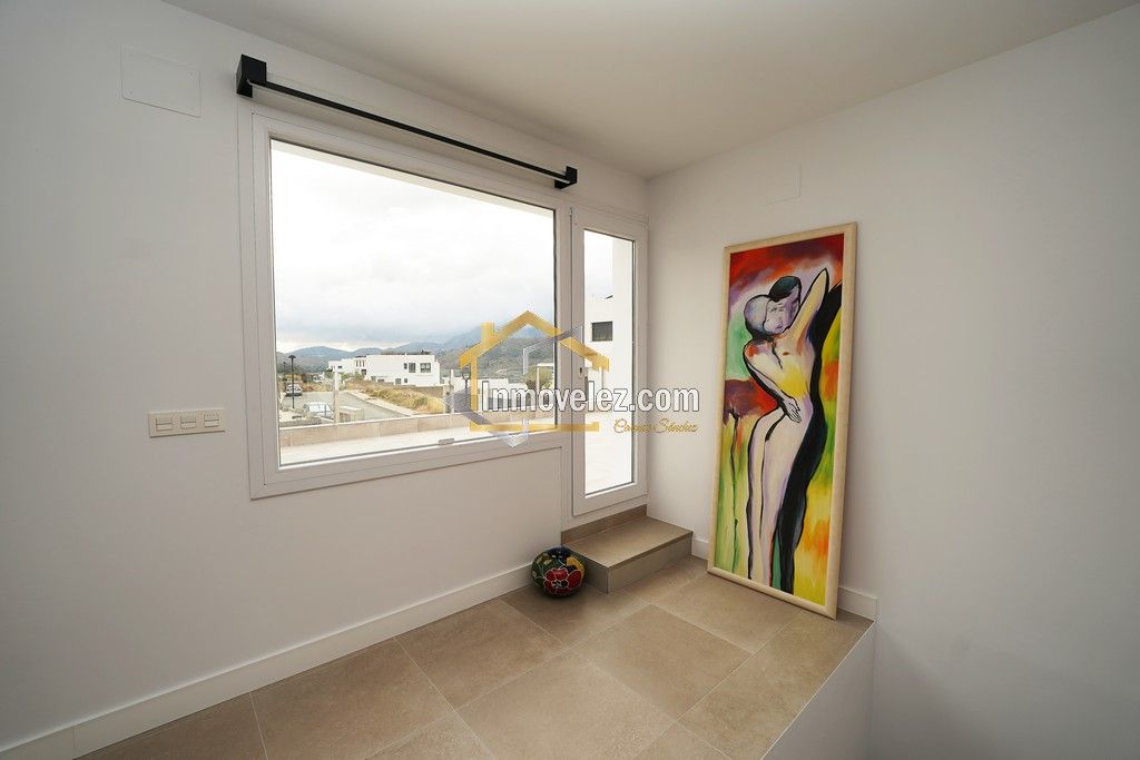 Chalet en Vélez de Benaudalla (Ref.:0456)
