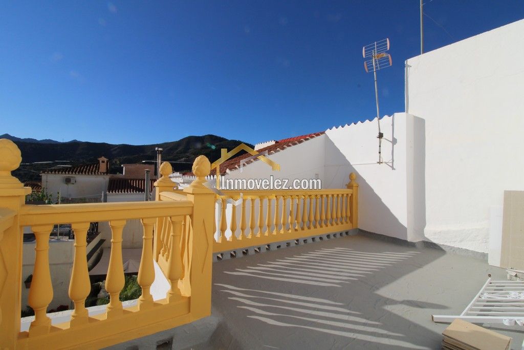 Casa en Vélez de Benaudalla (Ref.:0462)