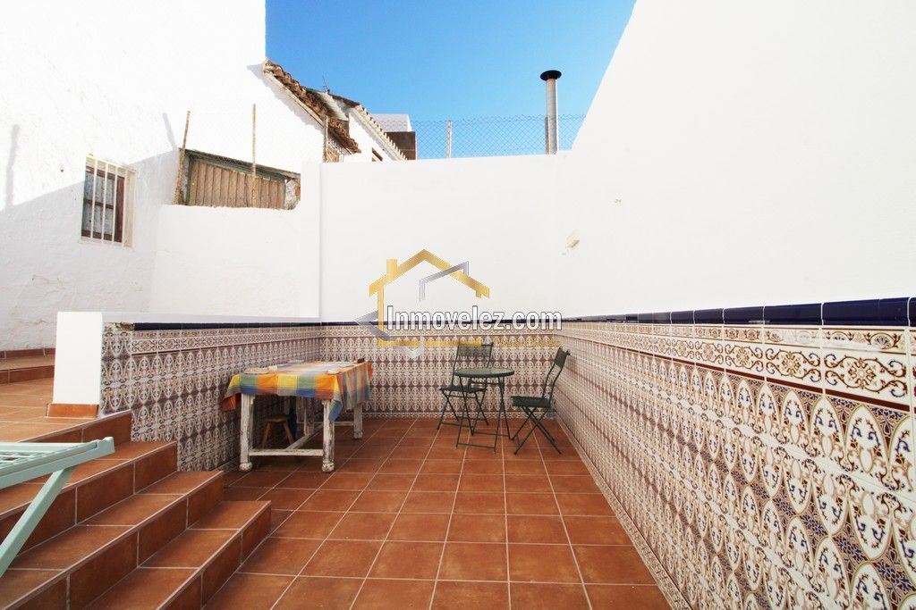 Casa en Vélez de Benaudalla (Ref.:0462)
