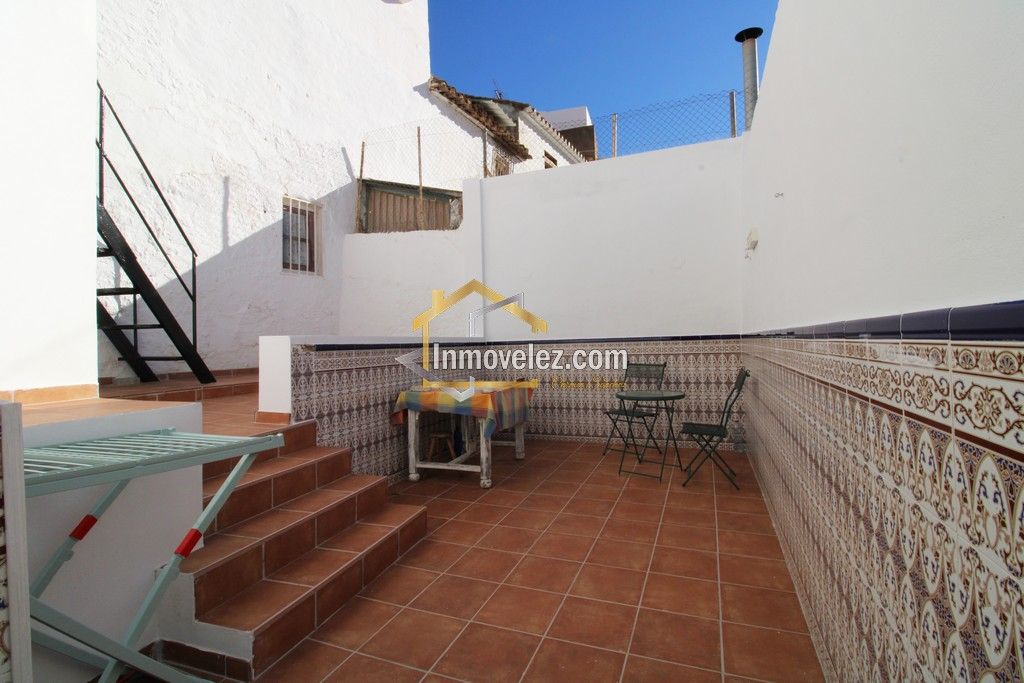 Casa en Vélez de Benaudalla (Ref.:0462)