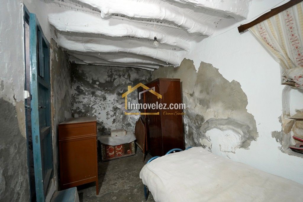 Casa en Vélez de Benaudalla (Ref.:0465)