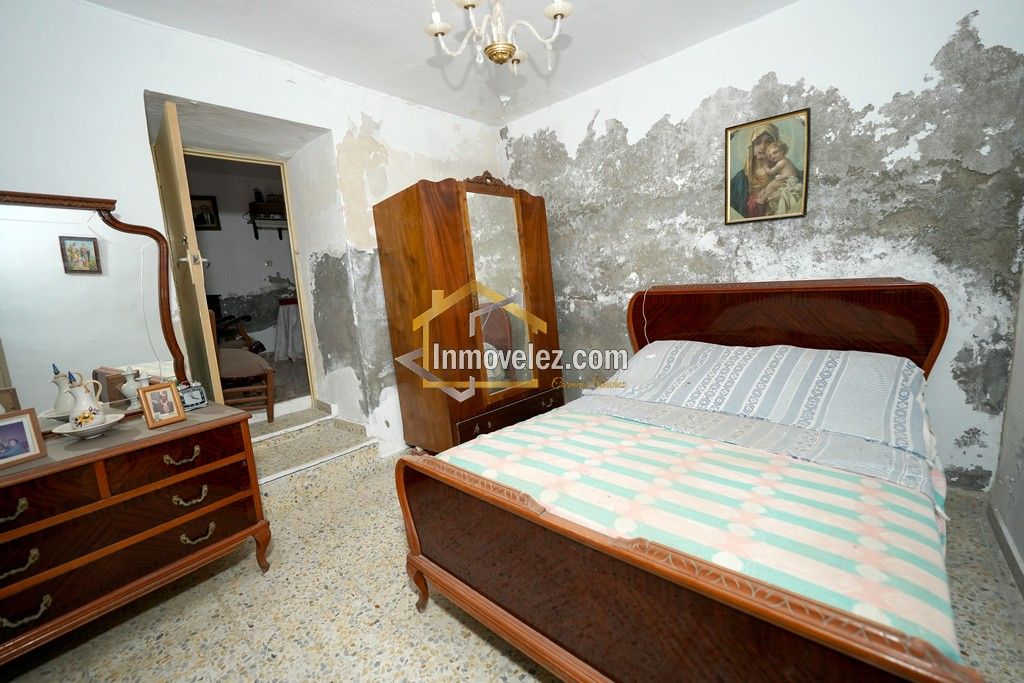 Casa en Vélez de Benaudalla (Ref.:0465)