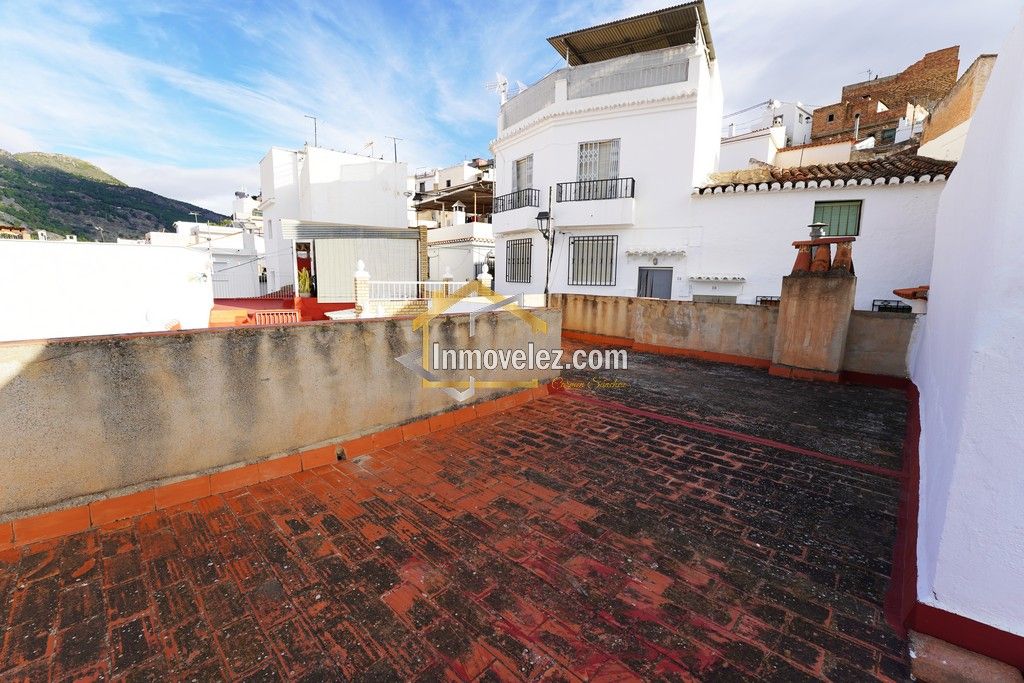 Casa en Vélez de Benaudalla (Ref.:0465)
