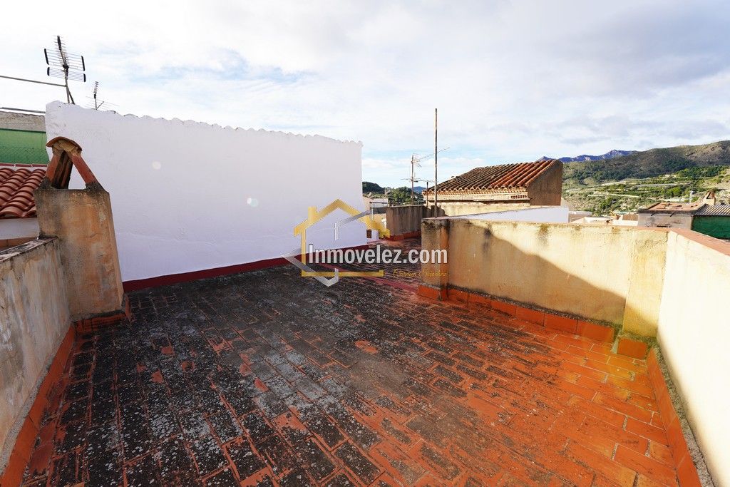 Casa en Vélez de Benaudalla (Ref.:0465)