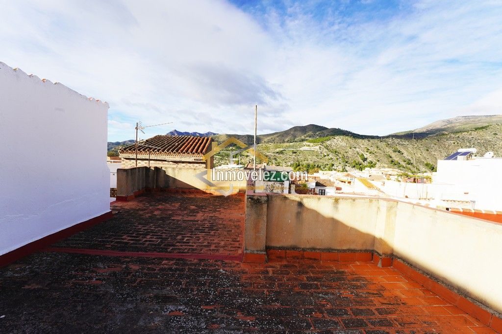 Casa en Vélez de Benaudalla (Ref.:0465)