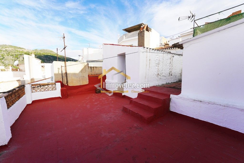 Casa en Vélez de Benaudalla (Ref.:0465)