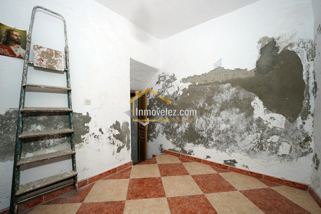 Casa en Vélez de Benaudalla (Ref.:0465)