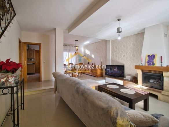 Casa en Vélez de Benaudalla (Ref.:0470)