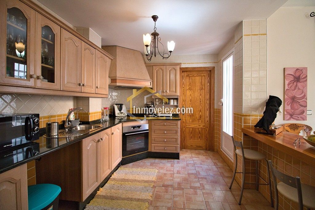 Casa en Vélez de Benaudalla (Ref.:0470)