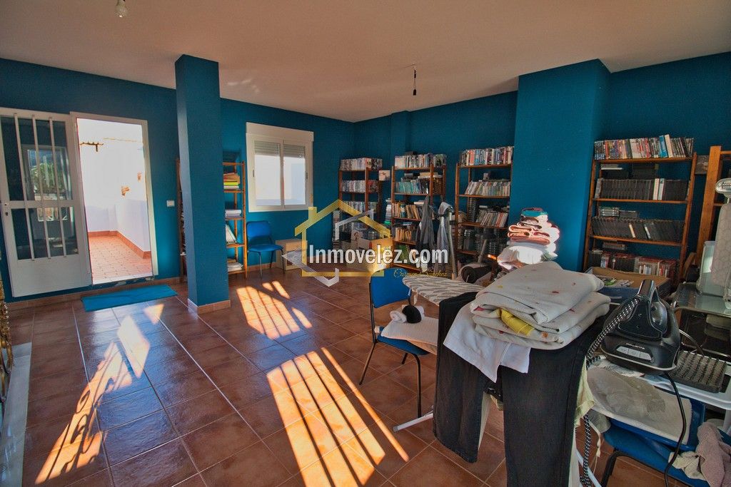 Casa en Vélez de Benaudalla (Ref.:0470)