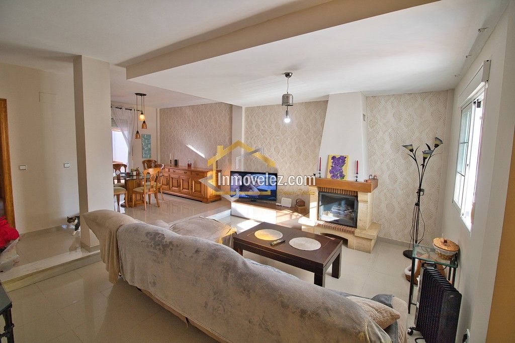 Casa en Vélez de Benaudalla (Ref.:0470)