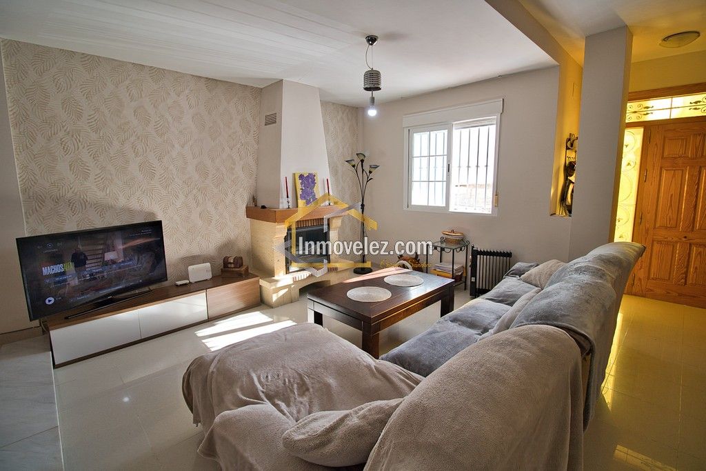 Casa en Vélez de Benaudalla (Ref.:0470)