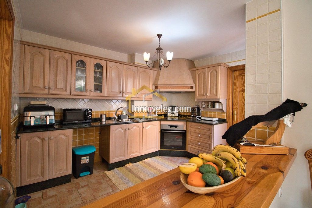 Casa en Vélez de Benaudalla (Ref.:0470)