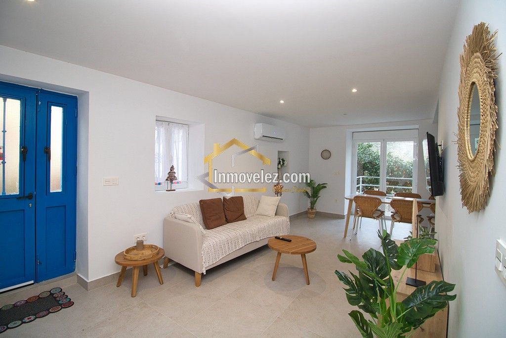 Casa en Vélez de Benaudalla (Ref.:0473)