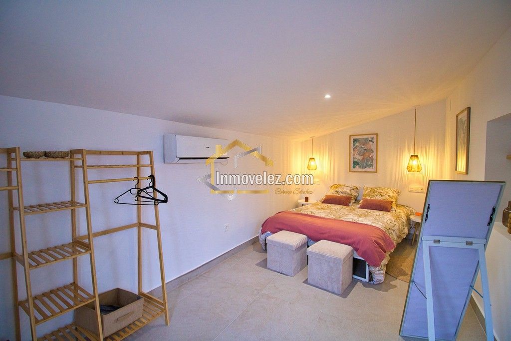 Casa en Vélez de Benaudalla (Ref.:0473)