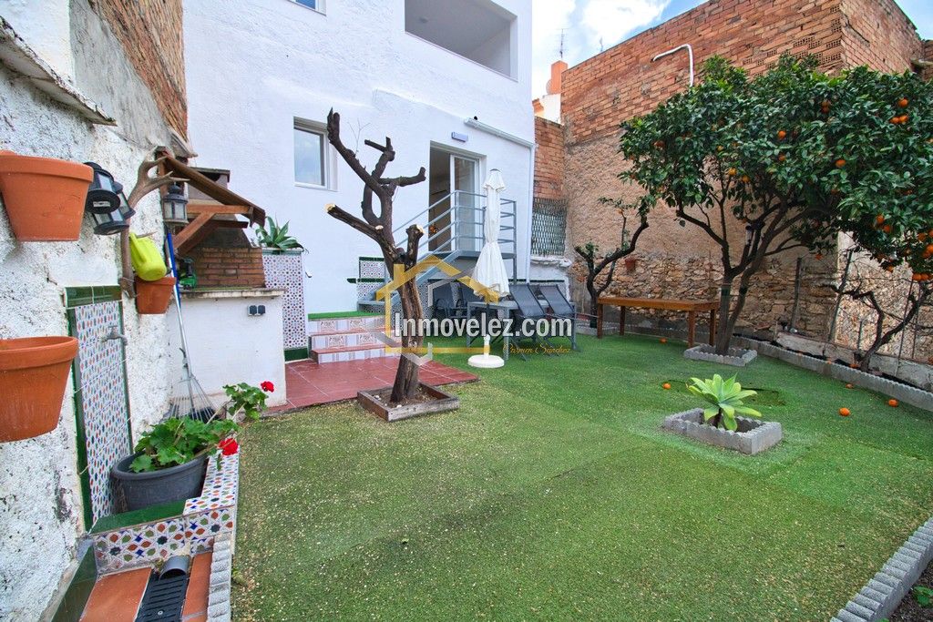 Casa en Vélez de Benaudalla (Ref.:0473)