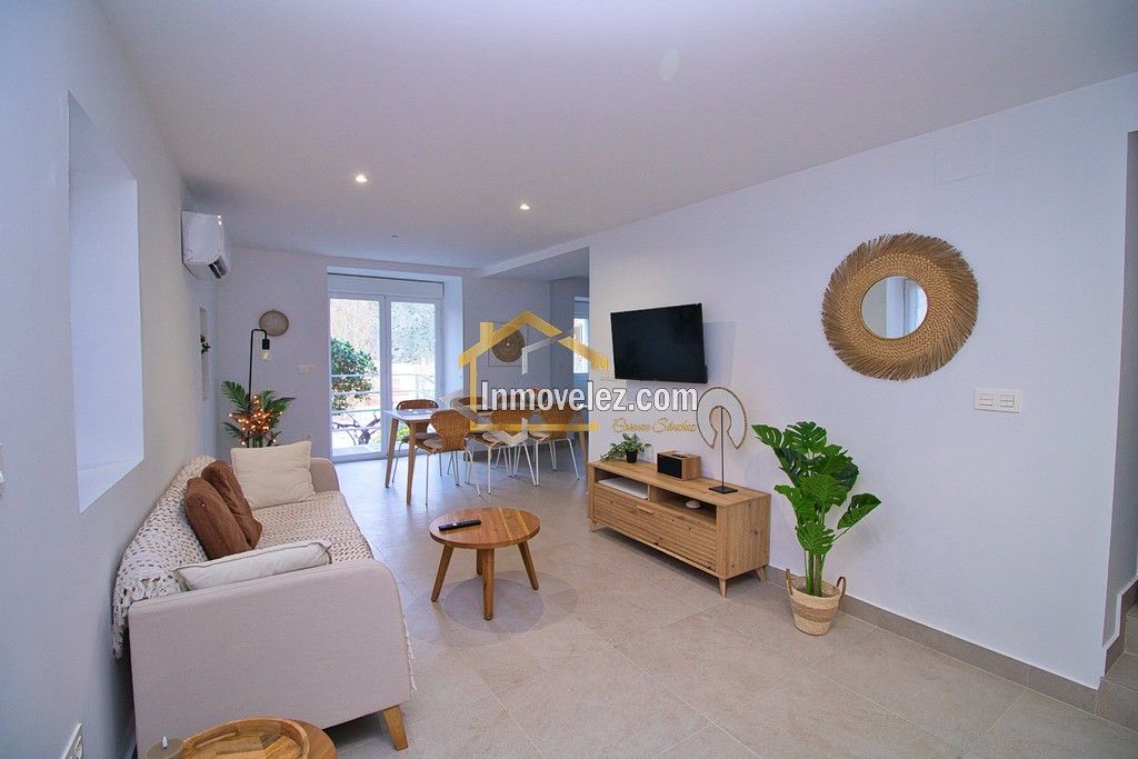 Casa en Vélez de Benaudalla (Ref.:0473)
