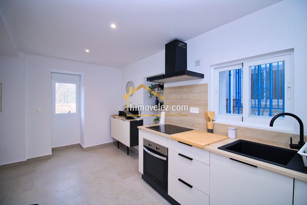 Casa en Vélez de Benaudalla (Ref.:0473)