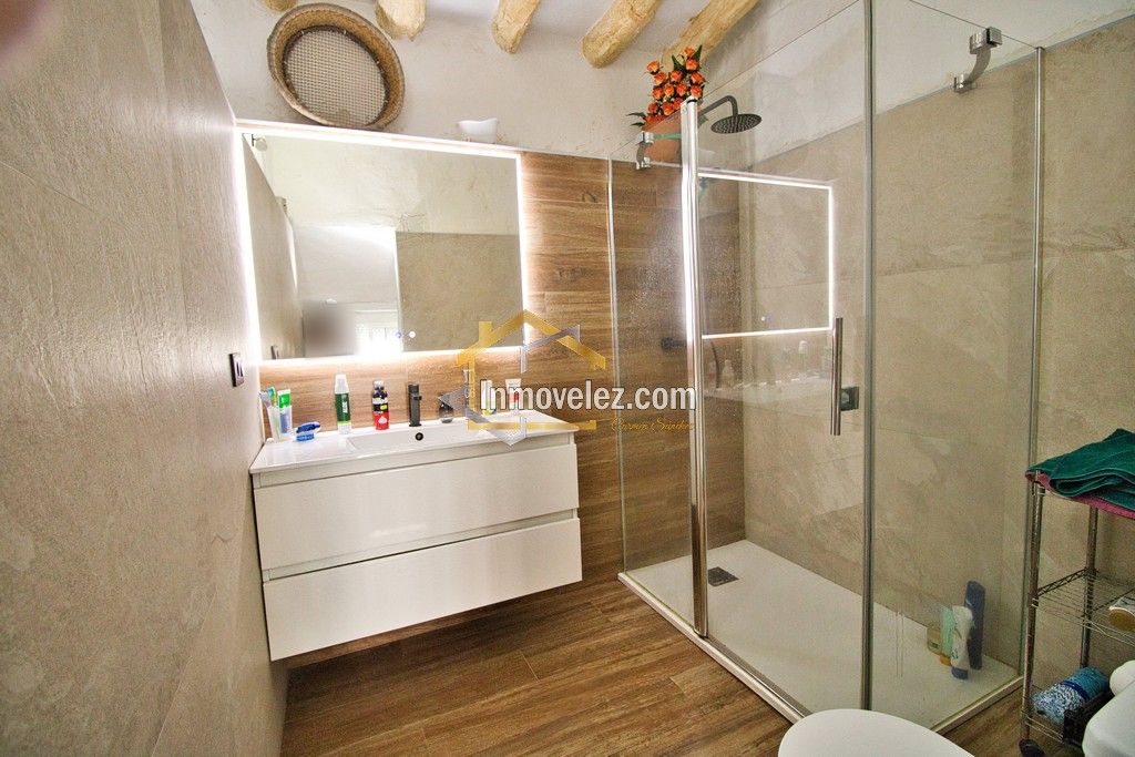 Casa en Vélez de Benaudalla (Ref.:0476)