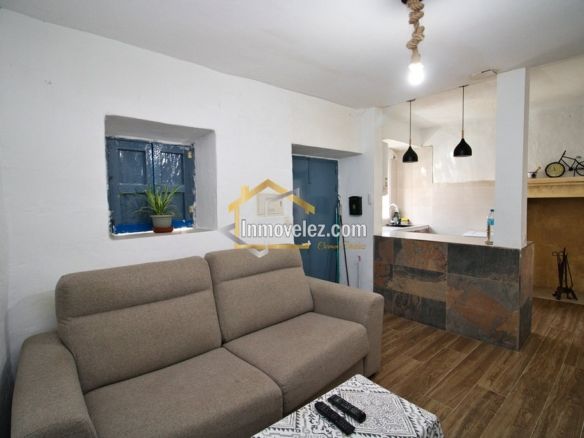 Casa en Vélez de Benaudalla (Ref.:0476)